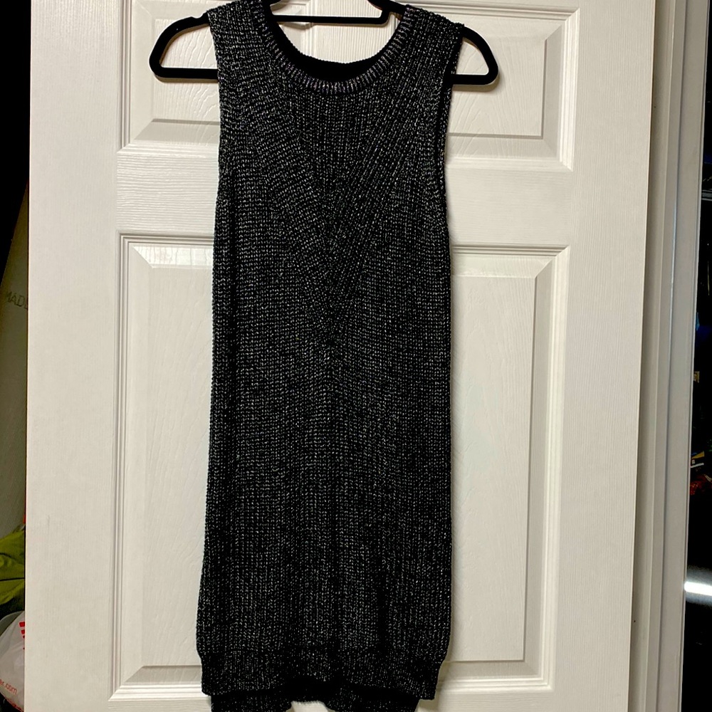Sleeveless Tunic, black w/silver